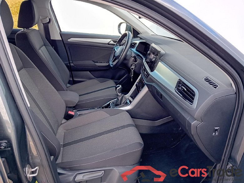 VOLKSWAGEN T-Roc / 2021 / 5P / todoterreno Life 2.0 TDI 85kW (115CV) (AC2) #5