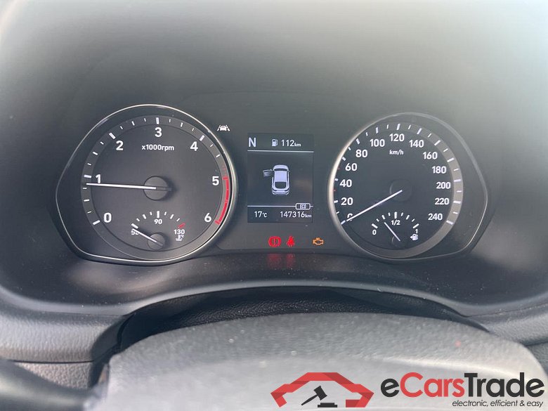 HYUNDAI i30 / 2020 / 5P / berlina con portón 1.6 CRDI 100kW(136CV) 48V Klass Fastback #4