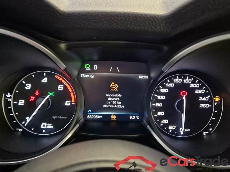 ALFA ROMEO STELVIO / 2017 / 5P / SUV 2.2 TURBO DIESEL 190CV BUSINESS AT8 Q4 #4