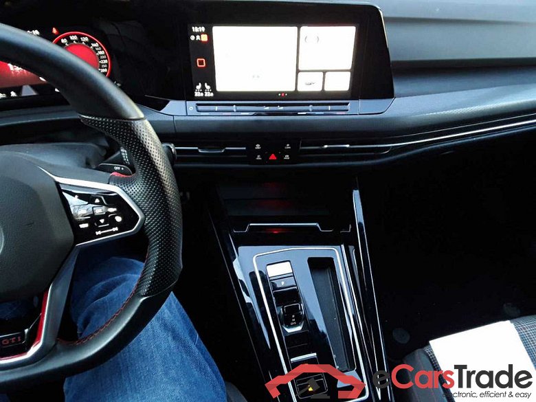 Volkswagen Golf VIII Lim. (CD1)(12.2019->2024) DE - LimS5 2.0 TSI EU6d, GTI OPF (EURO 6d), 2020 - 2024 #4