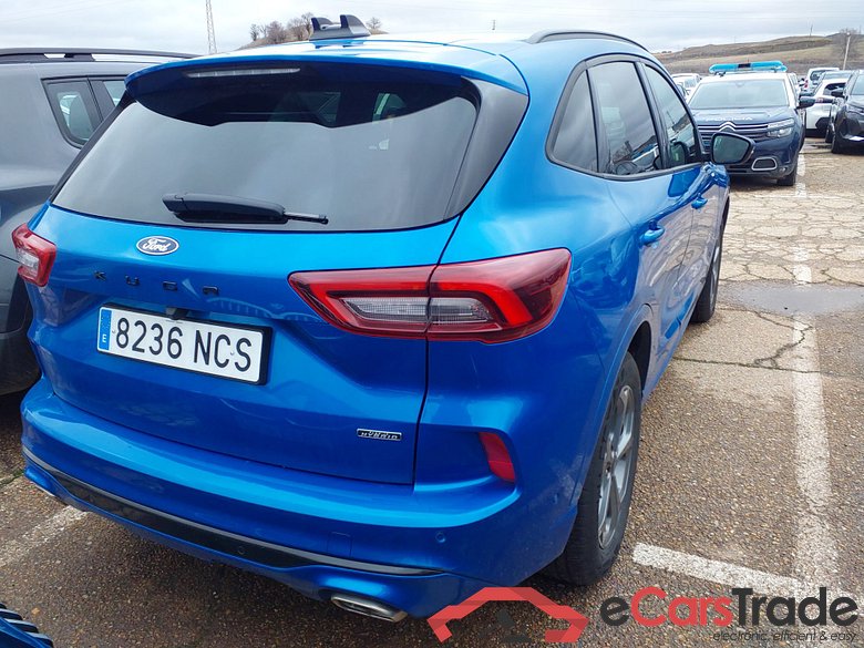 FORD Kuga 2.5 243CV Automático    ST-LINE X #2