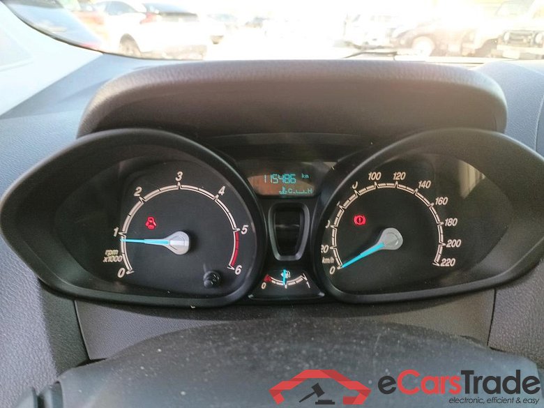 FORD Transit Courier / 2014 / 4P / combi Kombi 1.5 TDCi 71kW Trend #4