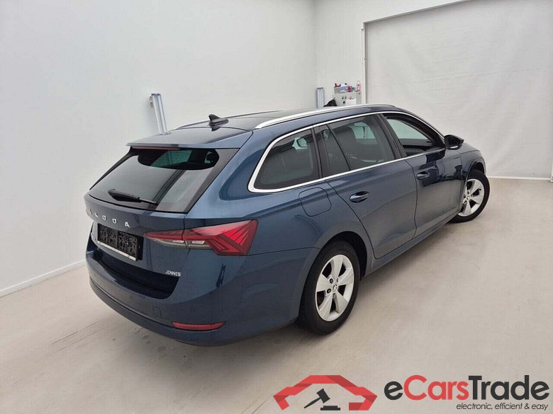 SKODA OCTAVIA COMBI 2.0 CRTDI CLEVER DSG #2