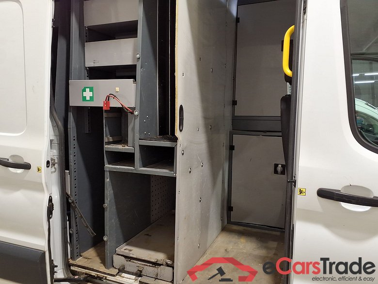 FORD TRANSIT 2T 350M FOU MWB HR DSL 2.0 TDCi L2H2 Trend STOCK #5