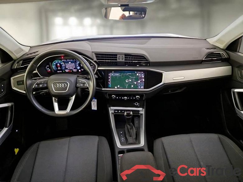 AUDI Q3 / 2018 / 5P / SUV 45 TFSI E S TRONIC BUSINESS #3