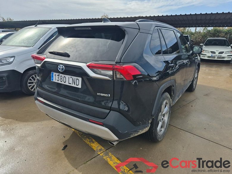 TOYOTA Rav4 / 2018 / 5P / todoterreno 2.5l 220H Advance #2