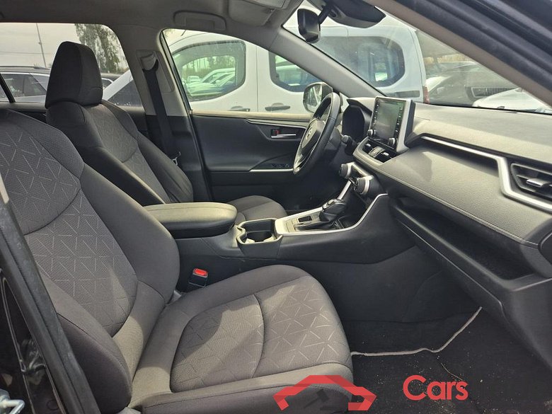 TOYOTA Rav4 / 2018 / 5P / todoterreno 2.5l 220H Advance #6