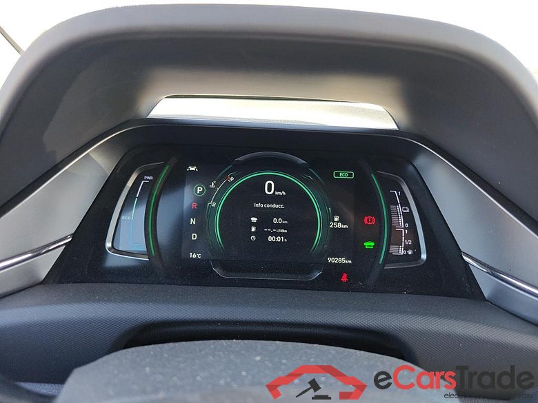 HYUNDAI IONIQ / 2019 / 5P / berlina con portón 1.6 GDI HEV Tecno DCT #4