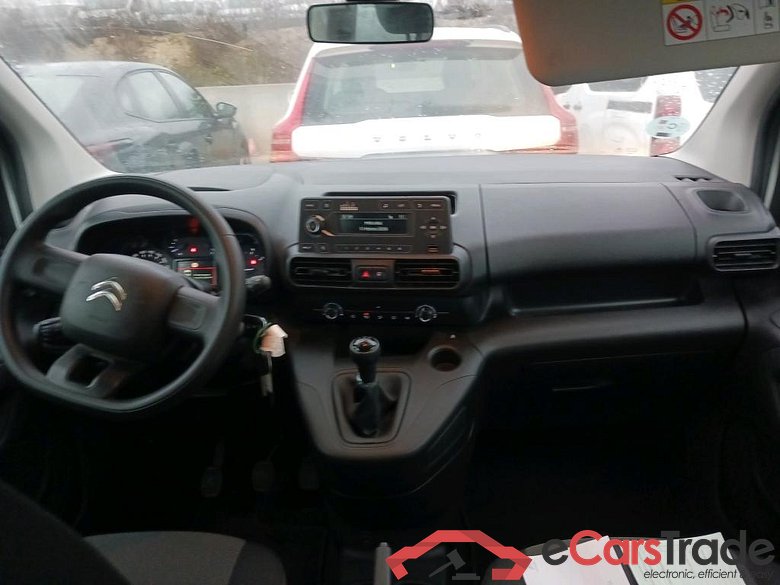 CITROEN Berlingo / 2015 / 4P / combi Talla M BlueHDi 100 S&S LIVE (IND) #3