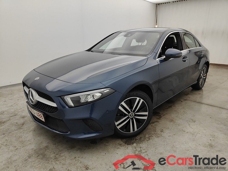 Mercedes-Benz A-Klasse Limousine A 250e Business Solution 4d #1