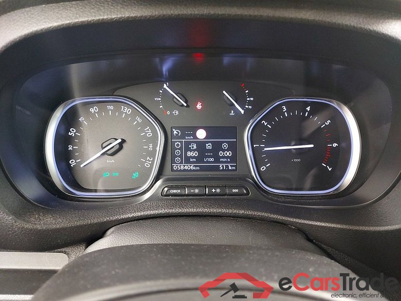 Peugeot Expert Long DC L3 2.0 BlueHDi 180 EAT8 4d #6