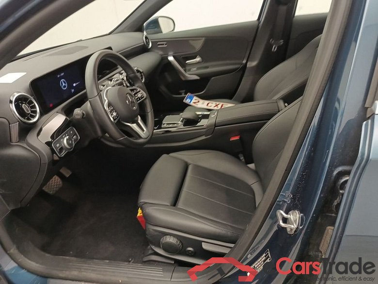 Mercedes-Benz A-Klasse A 250 e Luxury Line 5d #3