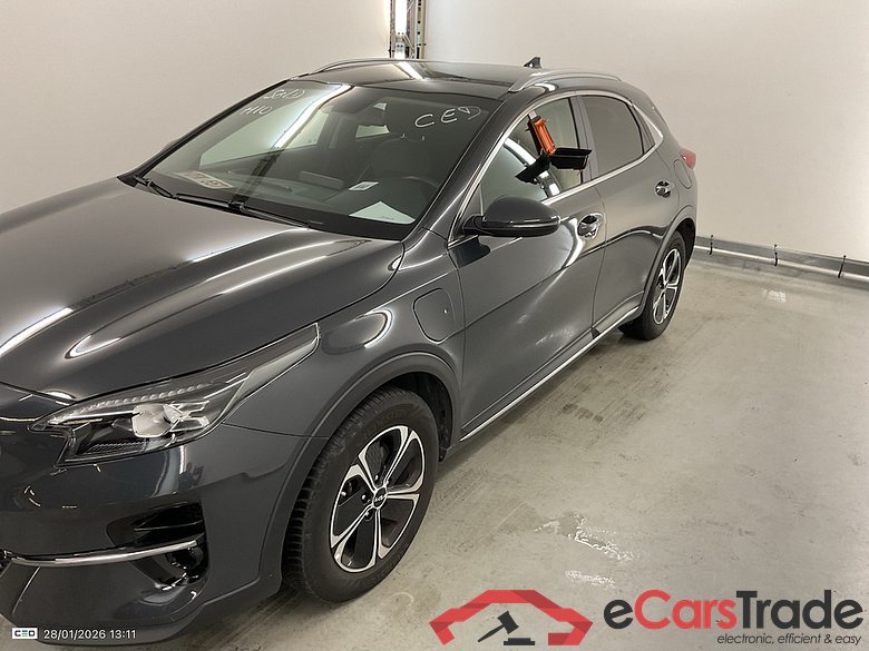 KIA XCEED 1.6 GDI PHEV DCT BUSINESS LINE #3