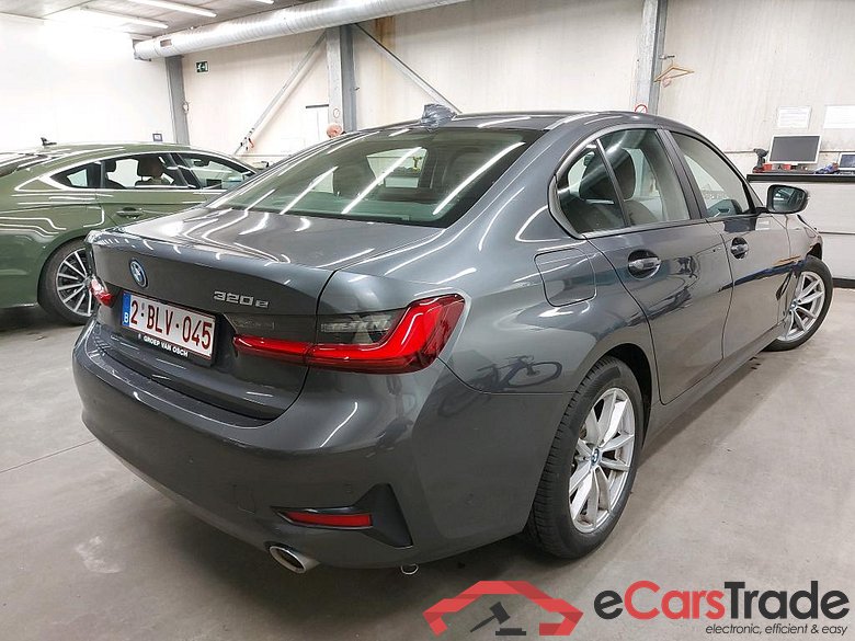 BMW - BMW 3 BERLINE 320e 204PK Business Edition With Vernasca Heated Sport Seats & Driving Assistant Pack & Active Cruise Control  * HYBRID ** #2