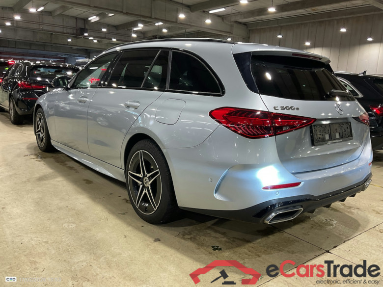 Mercedes C 300e Plug-In Hybrid AMG Night Aut. Pano LED-Xenon Widescreen Navi Sport-Leather KeylessGo Camera Klima PDC ... #4