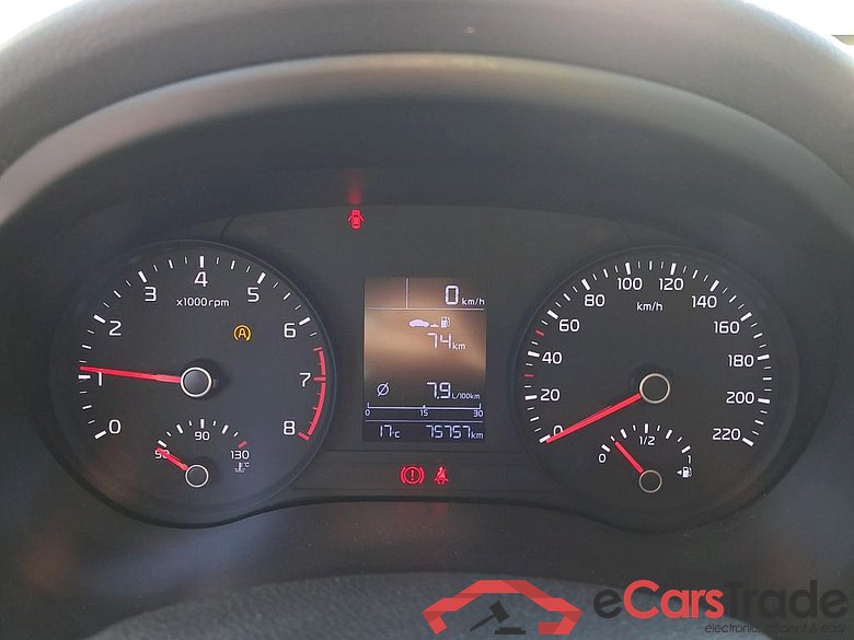 KIA Stonic / 2017 / 5P / todoterreno 1.0 T-GDi 74kW (100CV) Drive (CX) #4