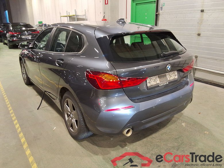 BMW 1 HATCH - 2019 118i OPF #2