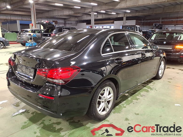 MERCEDES-BENZ CLASS A SEDAN DIESEL (V177) A 180 d Business Solution #4