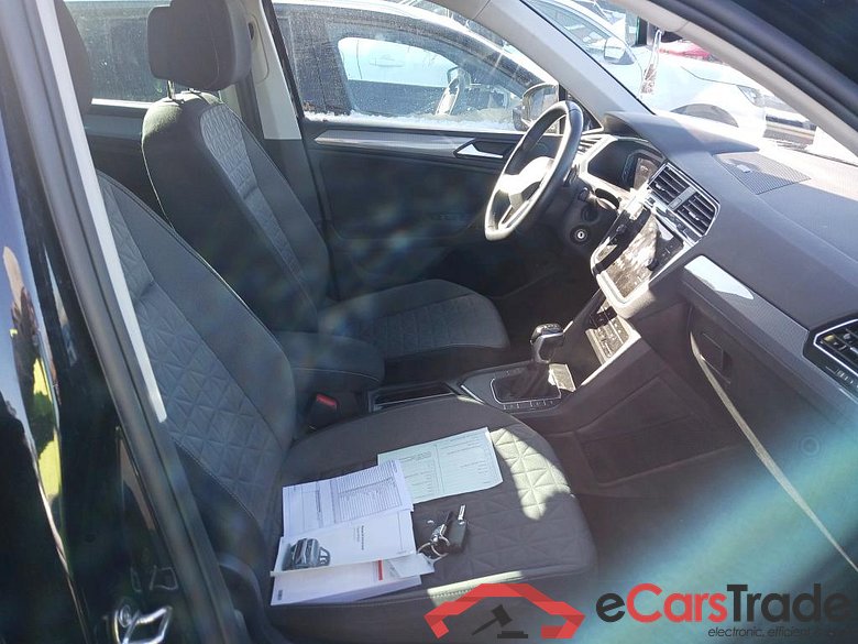 VOLKSWAGEN Tiguan / 2020 / 5P / todoterreno Life 1.4 TSI eHybrid 180kW (245CV) DSG #6
