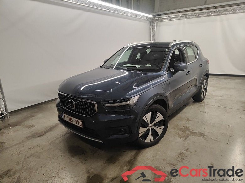 Volvo XC40 T5 Twin Engine Momentum Pro 5d