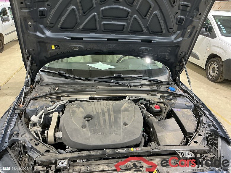 VOLVO V60 2.0 B3 MHEV PLUS BRIGHT DCT #6