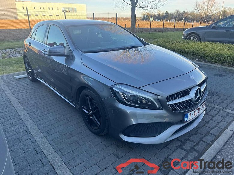 Mercedes A 180 AMG LED-Xenon Navi 1/2 Sport-Leather-Alcantara Klima PDC ... #2