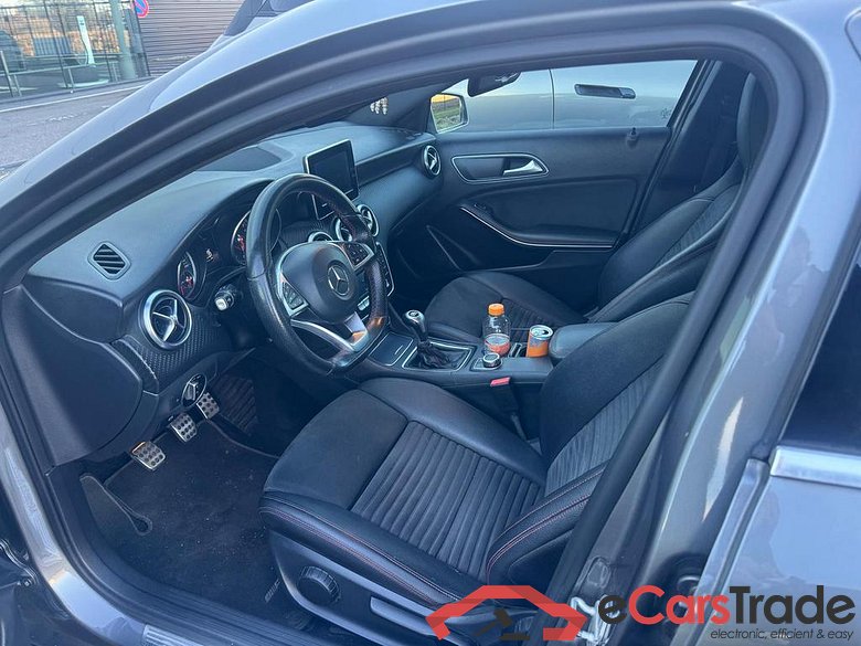 Mercedes A 180 AMG LED-Xenon Navi 1/2 Sport-Leather-Alcantara Klima PDC ... #5