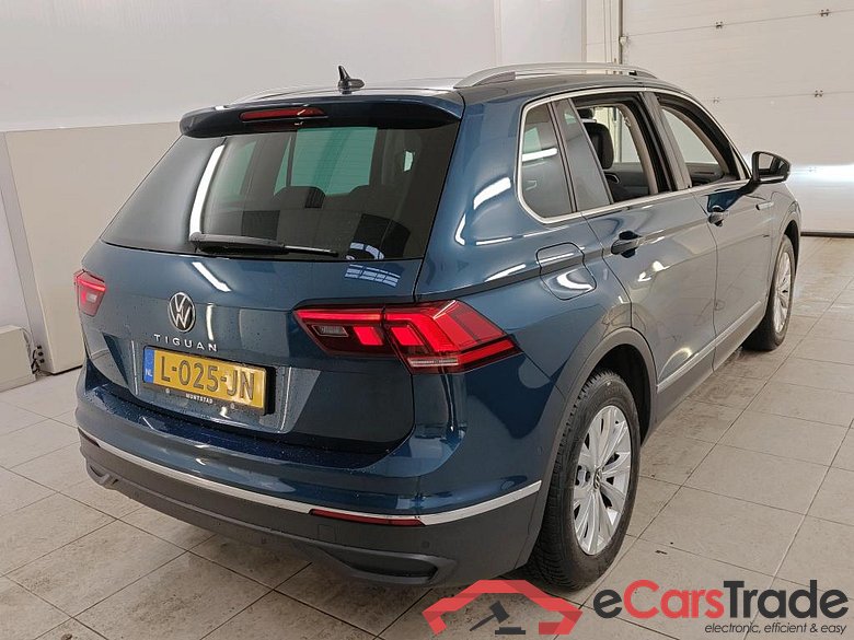Volkswagen Tiguan 1.5 TSI 96kW Life Business 5d + Pano #2