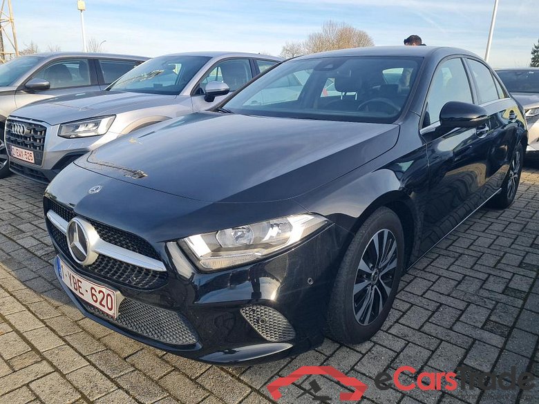 MERCEDES-BENZ A-Klasse 2.0 A 180 D BUSINESS SOLUTION DCT