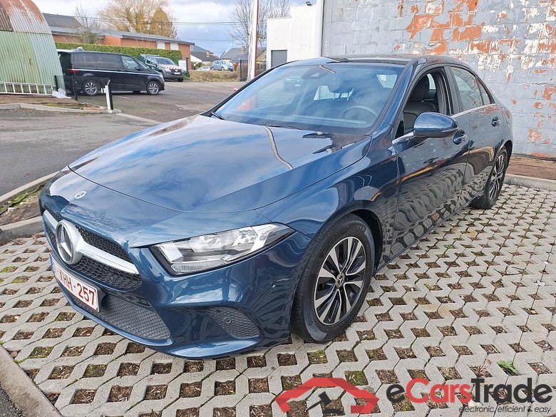 Mercedes A 180d Limo Aut. Widescreen Navi 1/2 Sport-Leather KeylessGo Camera Klima PDC ... #1