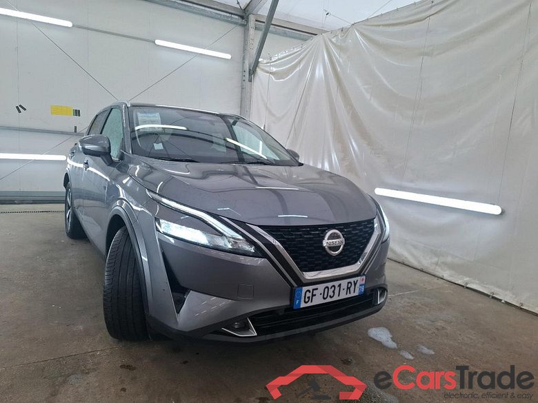 NISSAN Qashqai / 2021 / 5P / Crossover 1.3 MHEV 140 N-Connecta #4