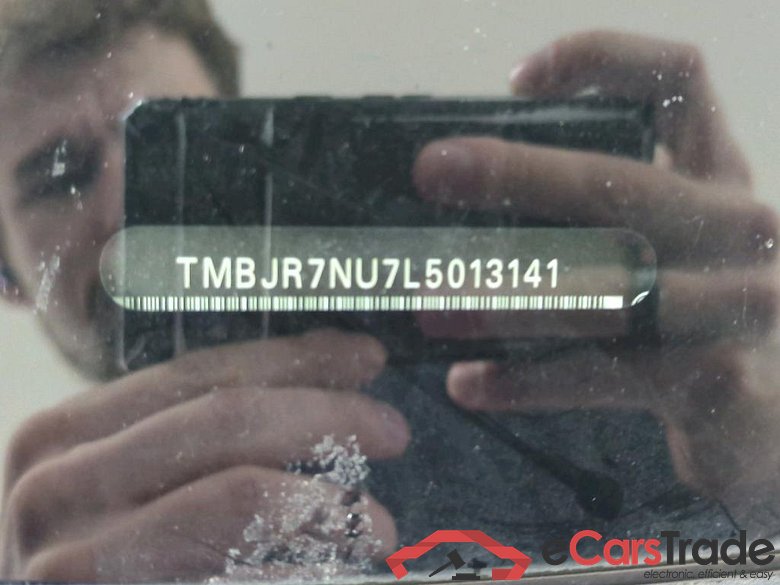 SKODA Karoq 110 kW #3