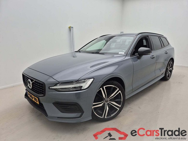 VOLVO V60 2.0 B3 Momen Bns #1
