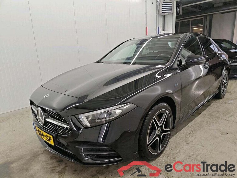 MERCEDES-BENZ A-klasse 250 e Bns Sol. AMG