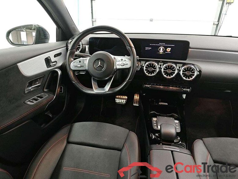 MERCEDES-BENZ A-klasse 250 e Bns Sol. AMG #3