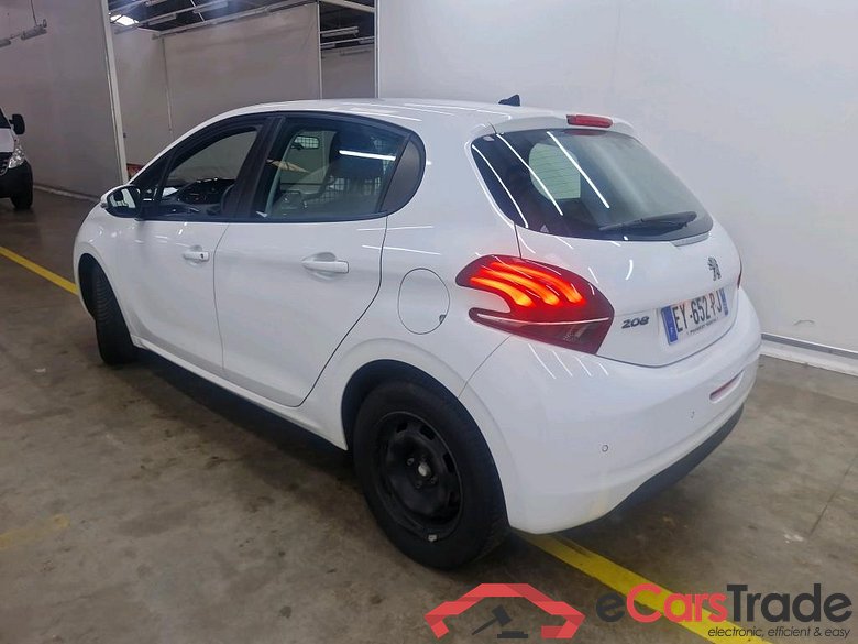 PEUGEOT 208 Affaire / 2015 / 5P / Berline BlueHDi 100 PREMIUM PACK #2