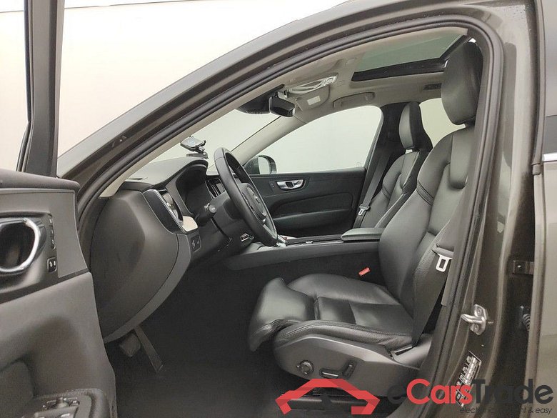 Volvo XC60 B4 P Geartronic Inscription 5d #3