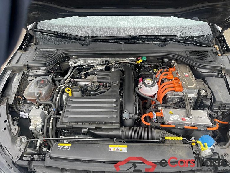 VOLKSWAGEN Golf VIII eHybrid (PHEV) New Golf Style 1.4 eHybrid  110 kW (150 pk) 6 versnellingen DSG #6