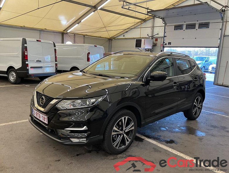 NISSAN Qashqai Qashqai 1.3 DIG-T N-Connecta DCT #1