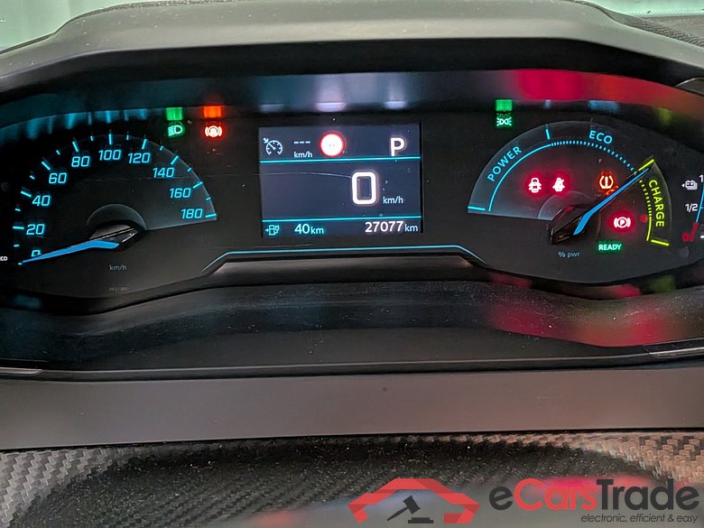 PEUGEOT e-2008 EV Act.Pack 50 kWh #6