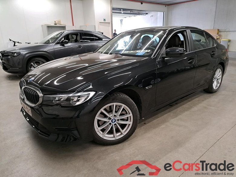 BMW - BMW 3 BERLINE 320e 204PK Business Edition With Vernasca Heated Sport Seats & Driving Assistant Pack   * HYBRID *