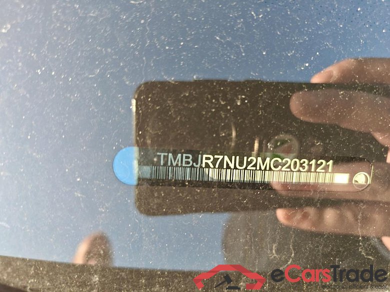 SKODA Karoq 110 kW #3