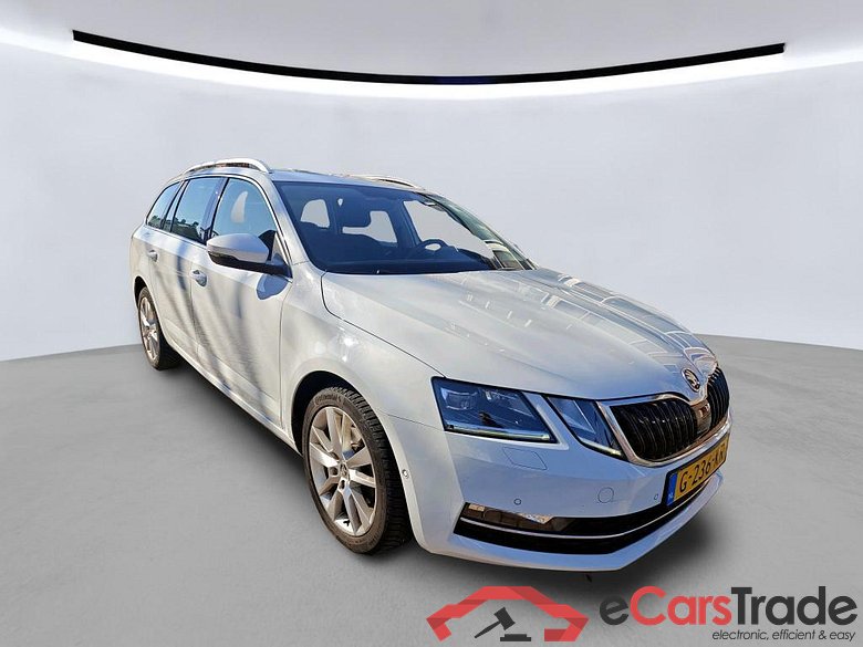 SKODA Octavia Combi 85 kW #4