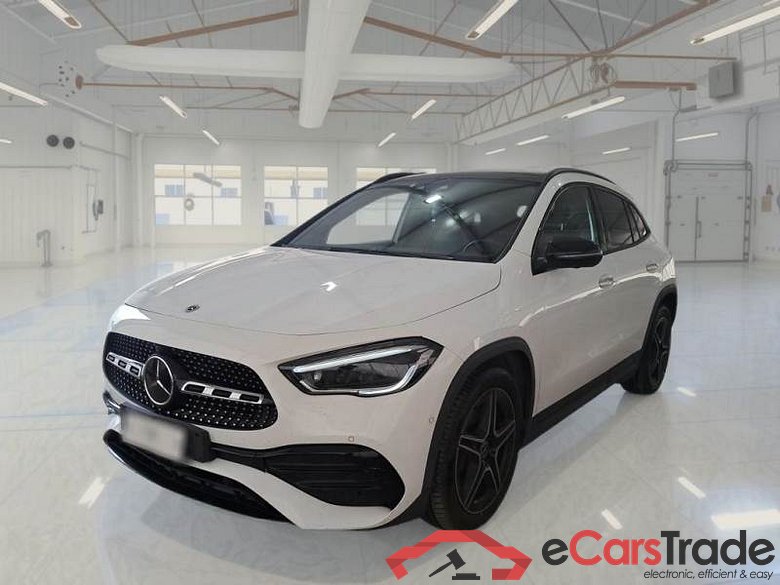 MERCEDES-BENZ GLA / 2020 / 5P / CROSSOVER GLA 200 D AUTOMATIC PREMIUM #1
