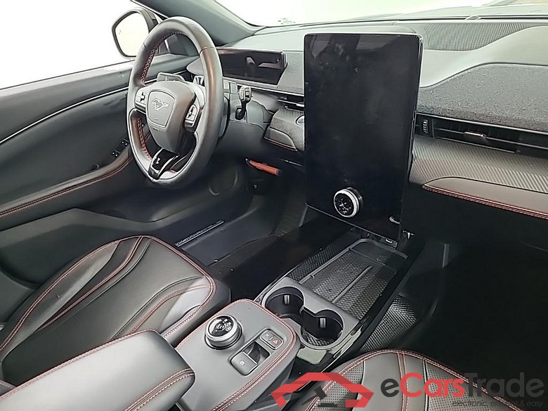 FORD Mustang Mach-E 98kWh Extended Range AWD auto 5D 258kW #6