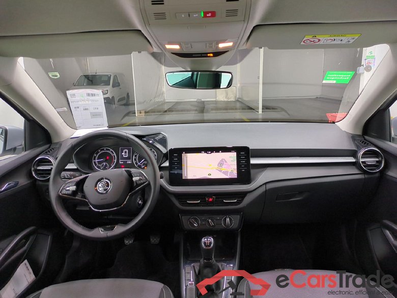 Fabia Ambition 1.0 MPI 80CV BVM5 E6d #5