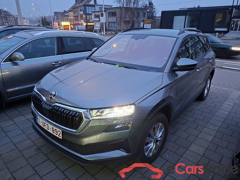 SKODA Karoq Karoq Family 1.5 TSI 110kW (150pk) 6v. Man