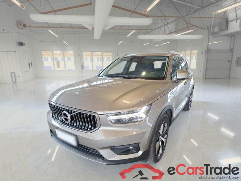 VOLVO XC40 / 2017 / 5P / SUV T5 PLUG-IN HYBRID RECH INSCRIP EXPR