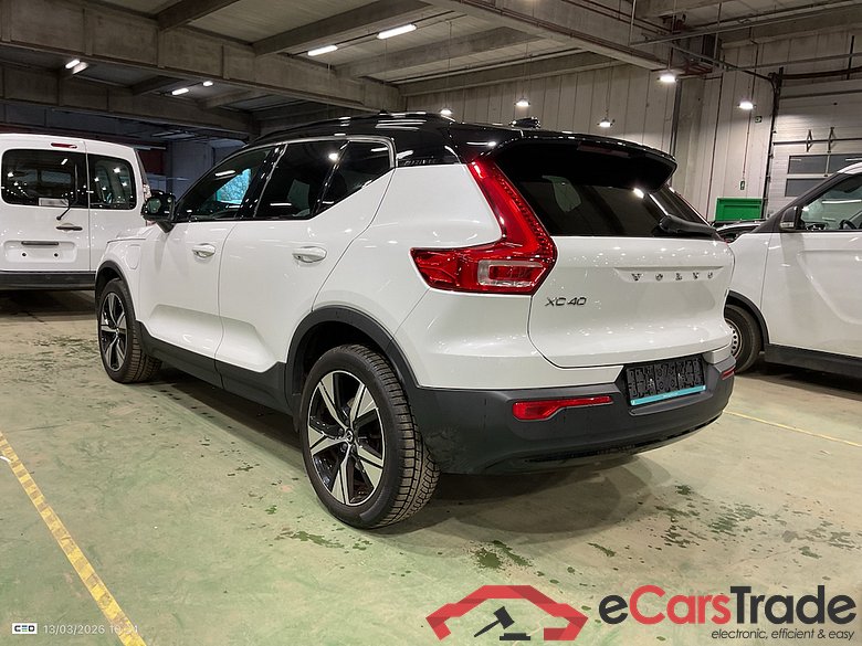 VOLVO XC40 1.5 T4 RECHARGE GEARTRONIC R-DESIGN #3