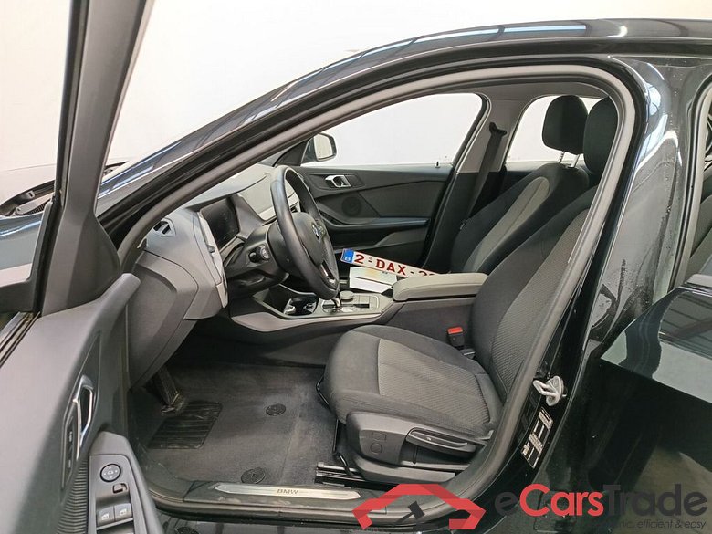 BMW 1 Reeks Hatch 118iA (100 kW) 5d #3